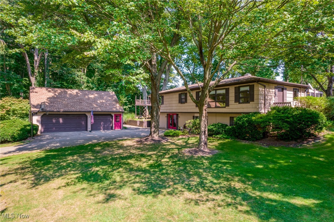 1157 Dussel Road Kent, OH 44240 - Photo 2 of 46 Front view facing the 3 car garage