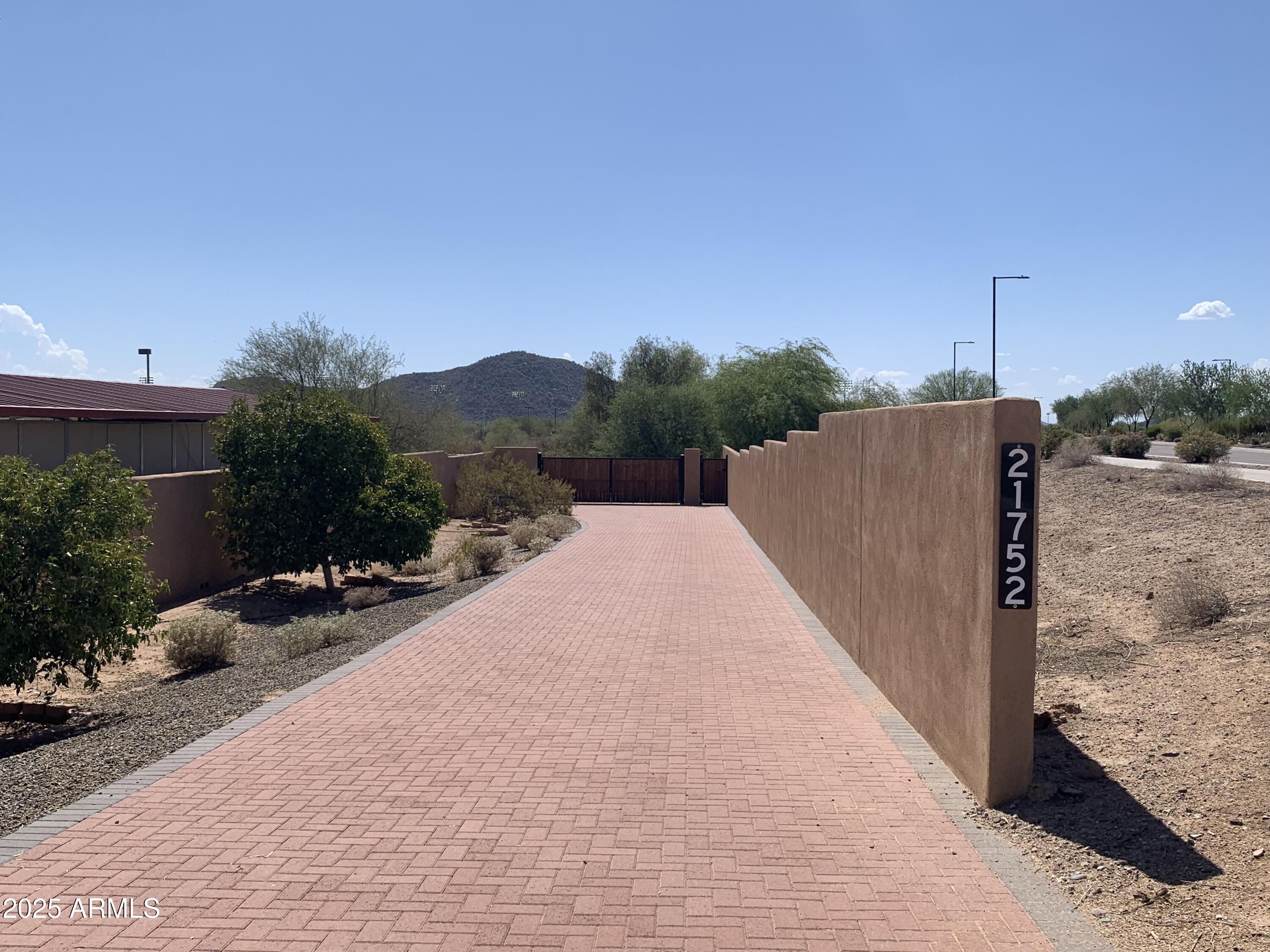 21752 North 30th Way, Unit 1S Phoenix, AZ 85050 - Photo 2 of 9 21752 turn here and park at the end