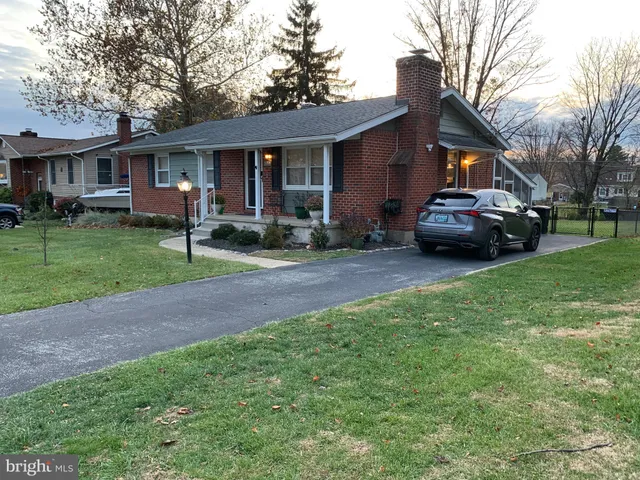 $450,000 | 10306 Greenside Drive, Cockeysville, MD 21030