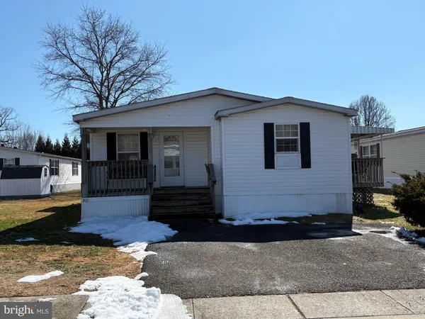 $120,000 | 102 Robin Drive, Paulsboro, NJ 08066