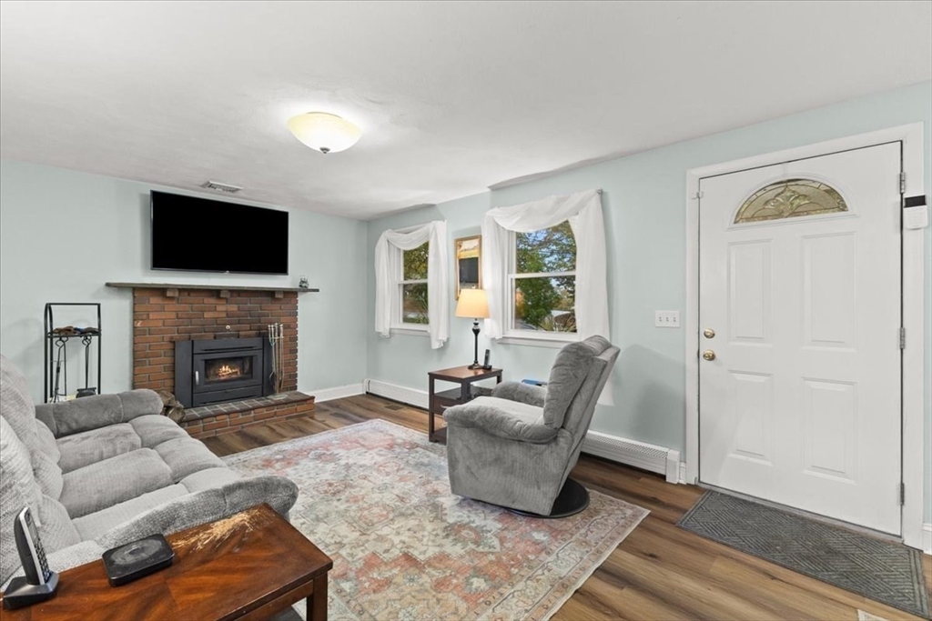 113 Scadding Street Taunton, MA 02780 - Photo 10 of 29 Gallery Image 10