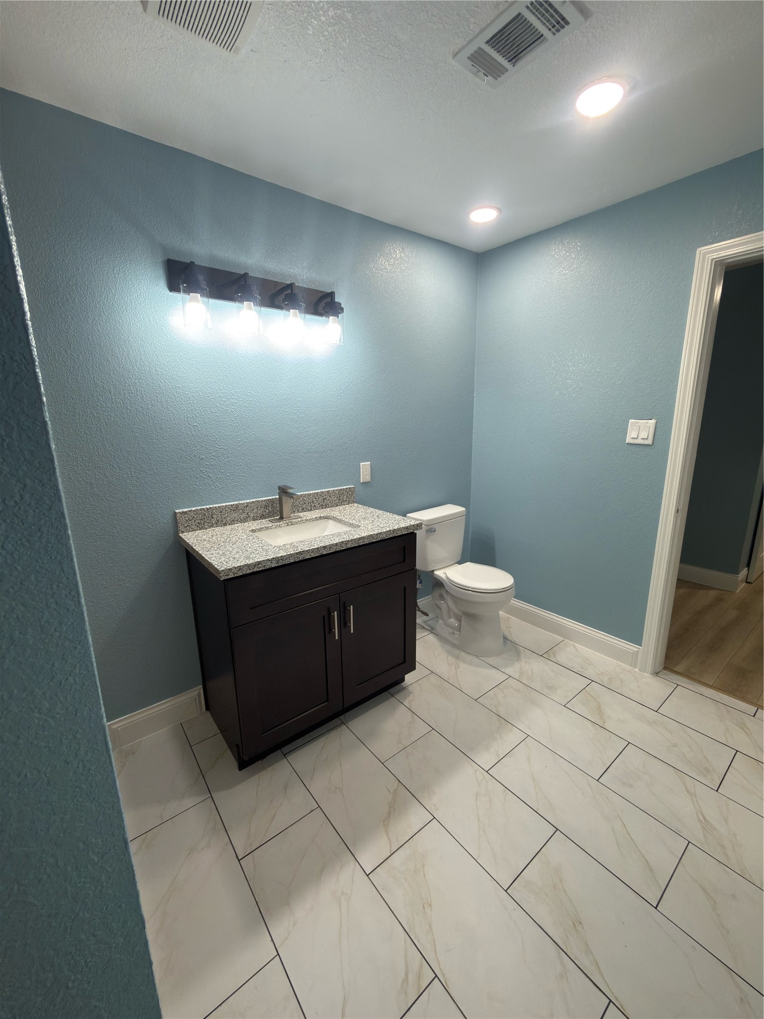 15917 De Zavalla Road Channelview, TX 77530 - Photo 13 of 37