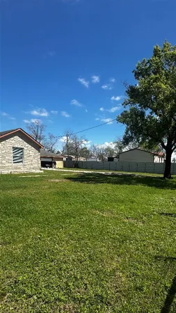 $1,875 | 15917 De Zavalla Road, Channelview, TX 77530