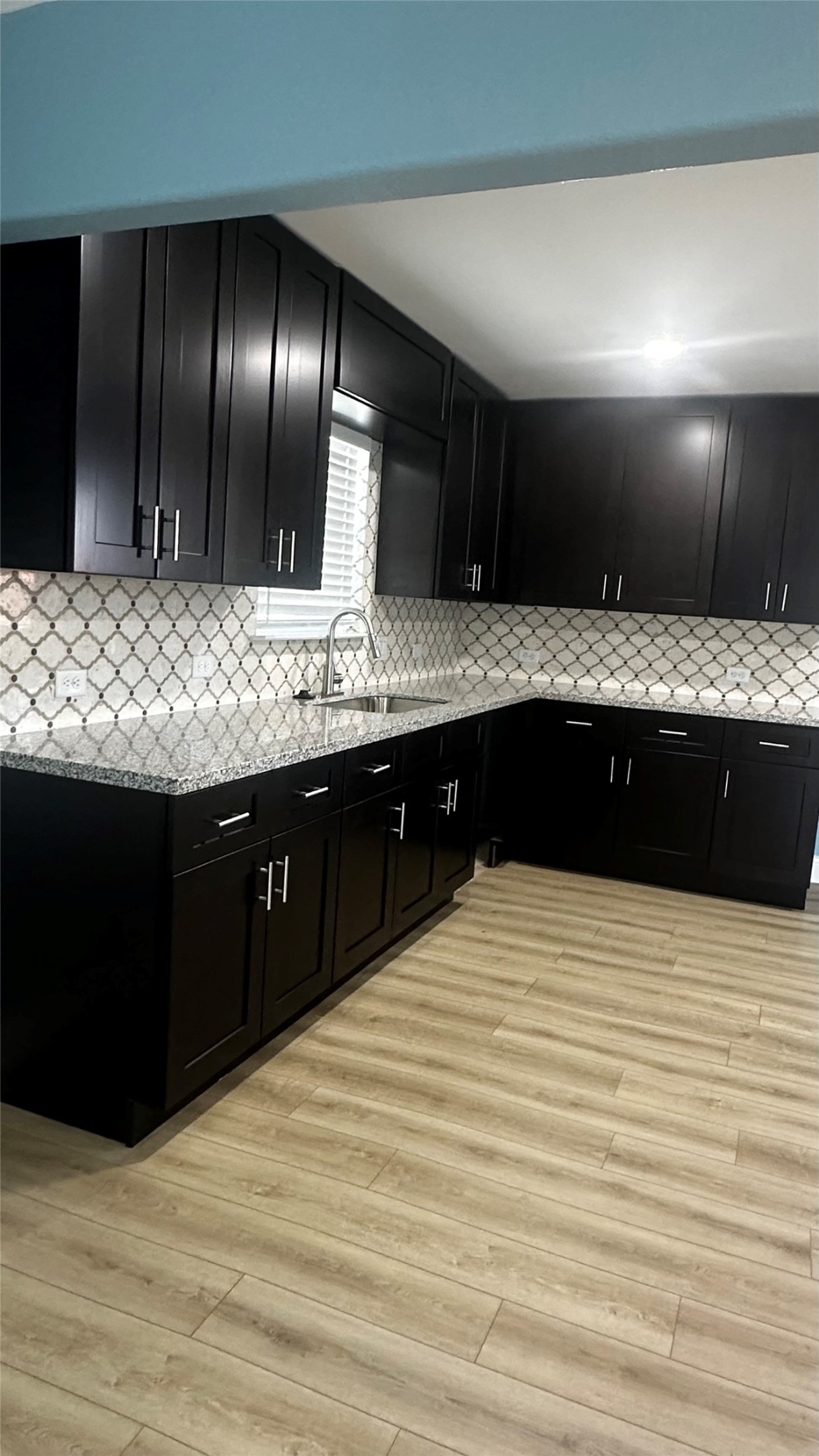 15917 De Zavalla Road Channelview, TX 77530 - Photo 5 of 37