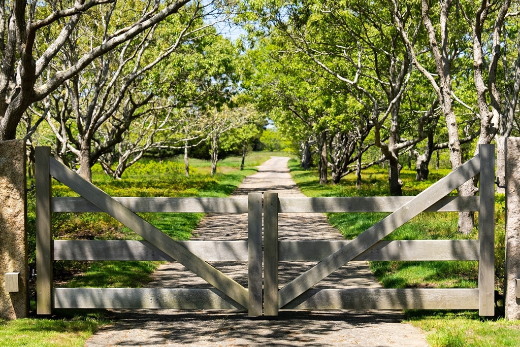 61 Butler's Cove Road Edgartown, MA 02539 - Photo 18 of 26