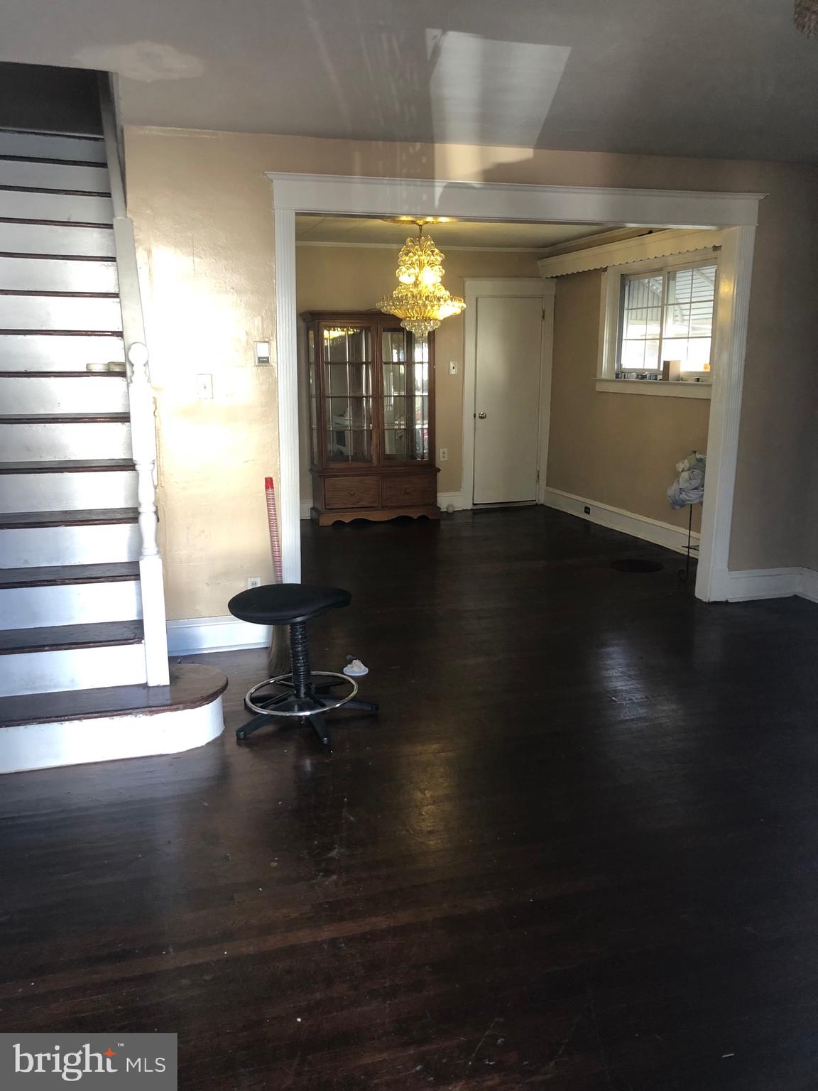 212 Heather Road Upper Darby, PA 19082 - Photo 2 of 13