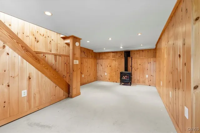 $325,000 | 387 Chamberlain Road, Indian Lake, NY 12842