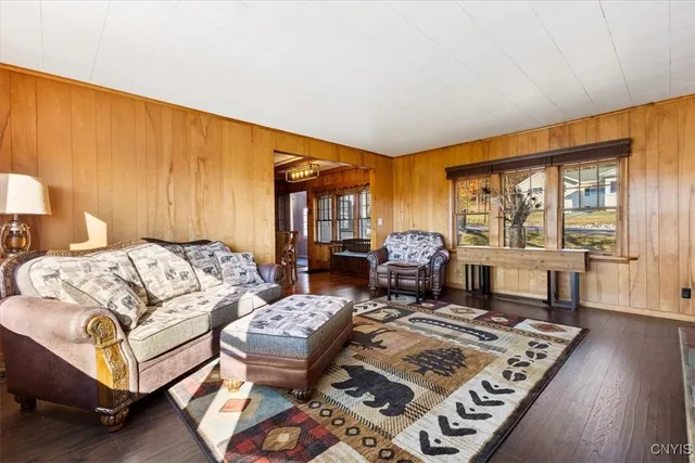 $325,000 | 387 Chamberlain Road, Indian Lake, NY 12842