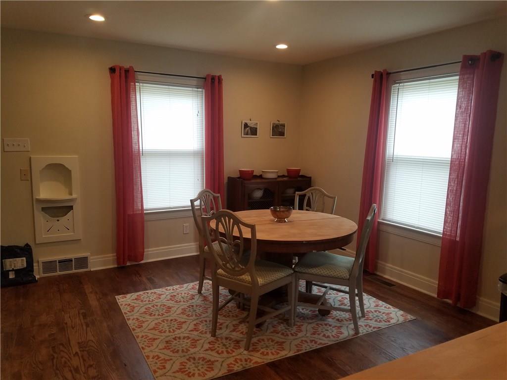 Kitchen eating area open space for gatherings. 