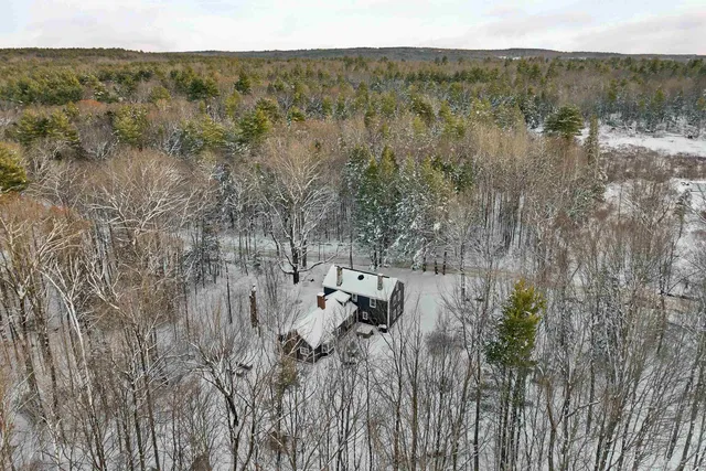 $650,000 | 289 Currier Road, Candia, NH 03034