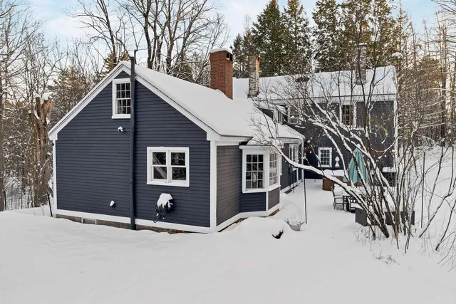 $650,000 | 289 Currier Road, Candia, NH 03034