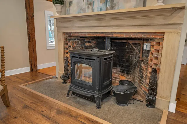 $650,000 | 289 Currier Road, Candia, NH 03034