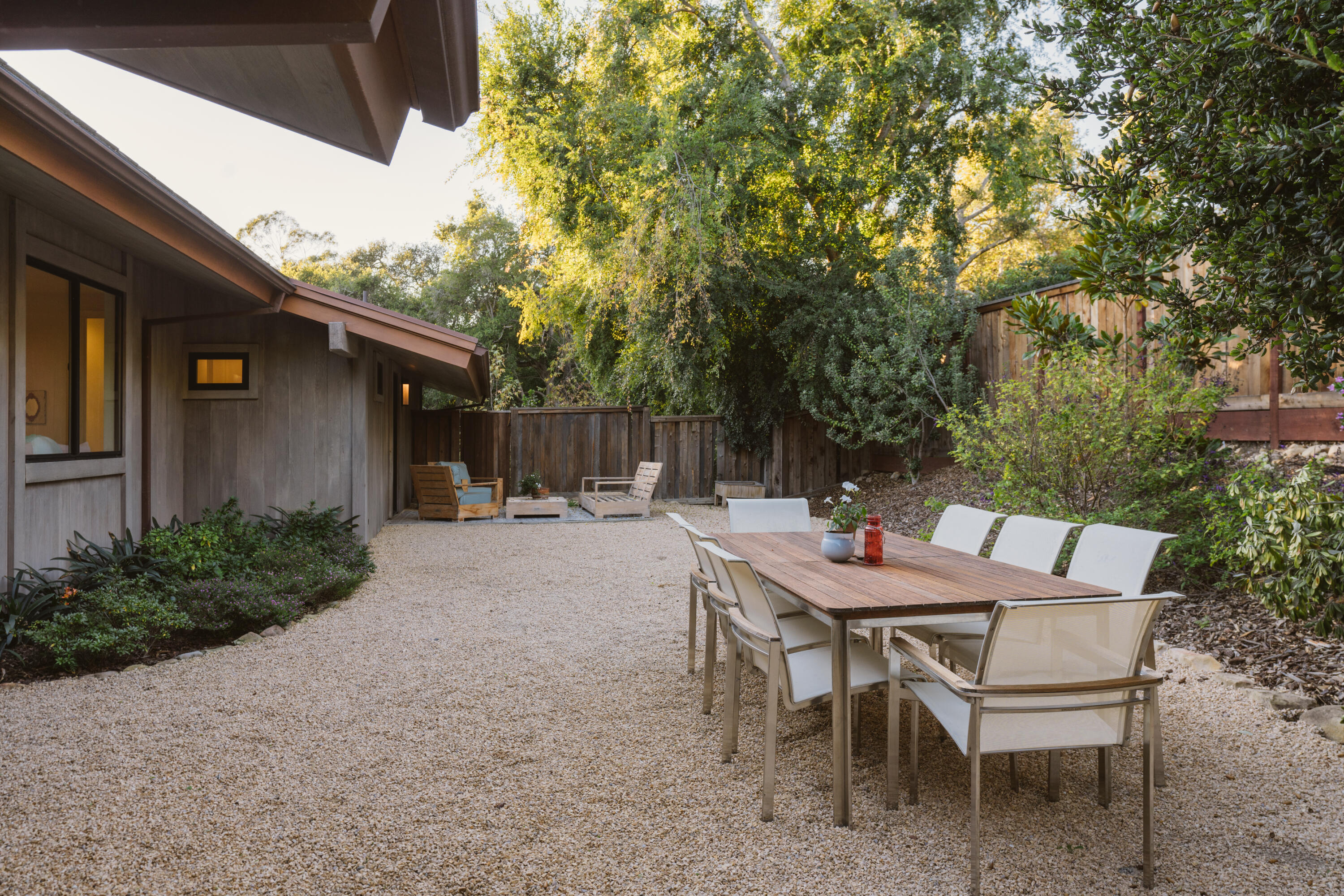 865 Ashley Road Santa Barbara, CA 93108 - Photo 27 of 31 Side Patio