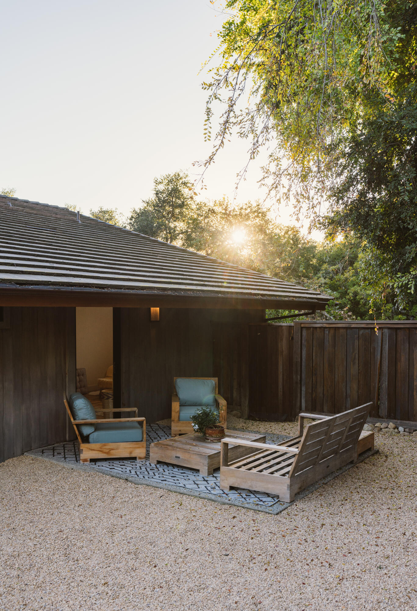 865 Ashley Road Santa Barbara, CA 93108 - Photo 28 of 31 Side Patio2