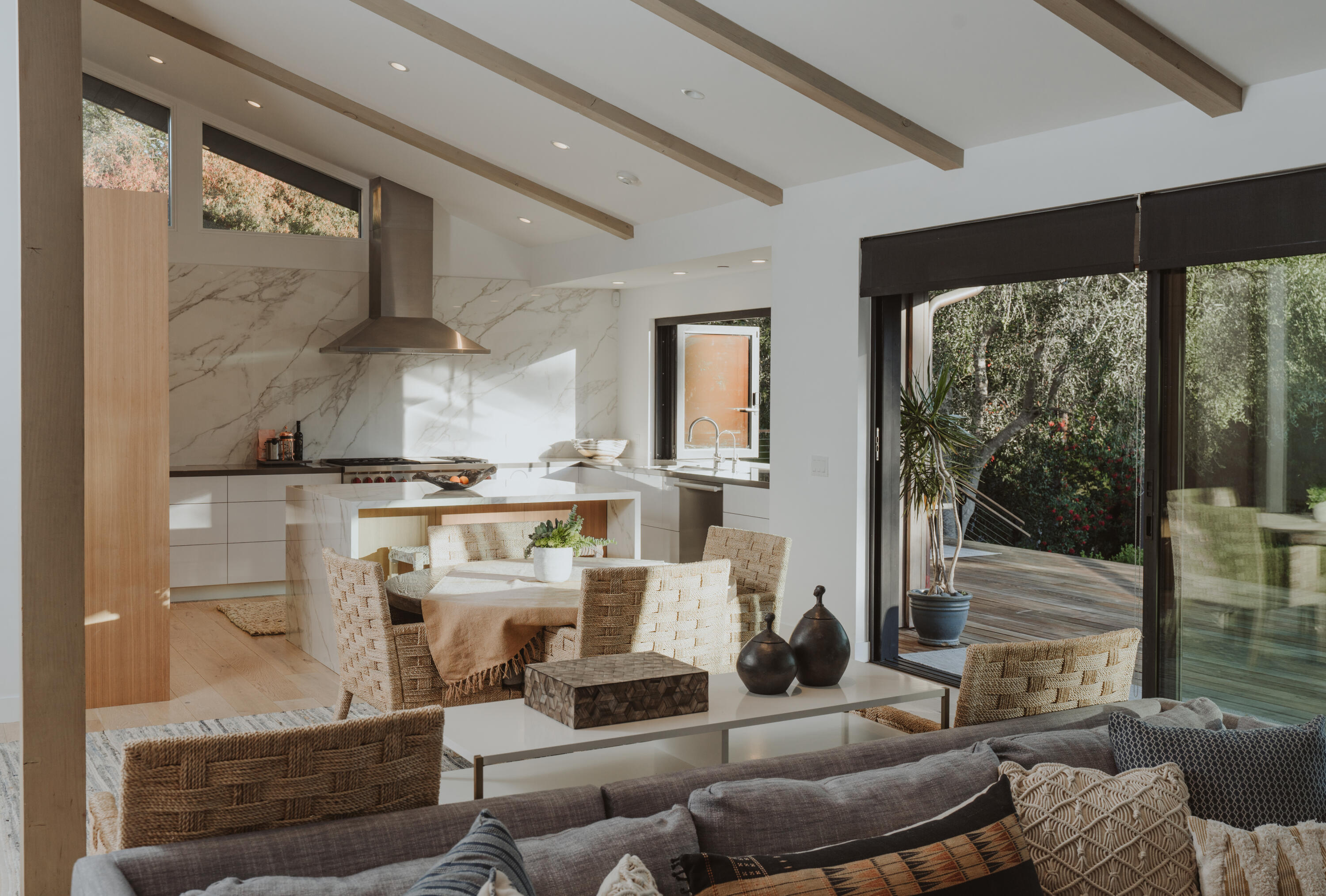 865 Ashley Road Santa Barbara, CA 93108 - Photo 8 of 31 Great Room2