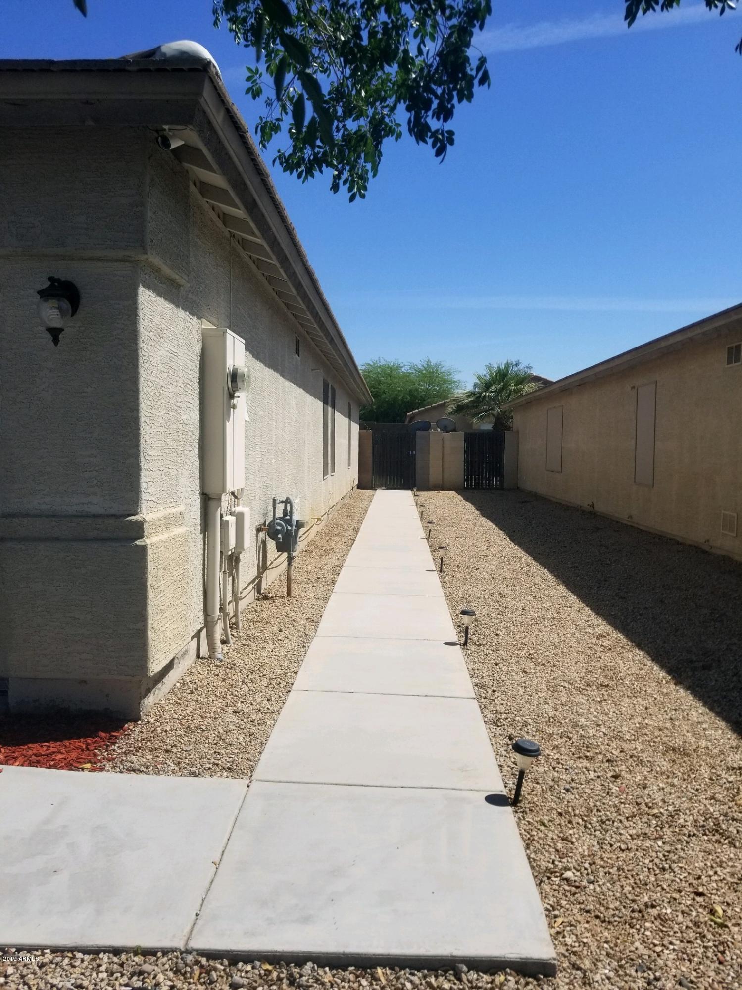 2113 West Nancy Lane Phoenix, AZ 85041 - Photo 4 of 27 20190504_142647