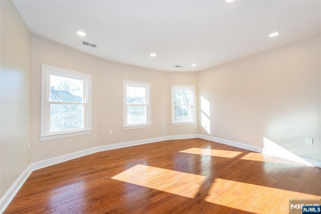 50 Grand Avenue Ridgefield Park, NJ 07660 - Photo 27 of 34