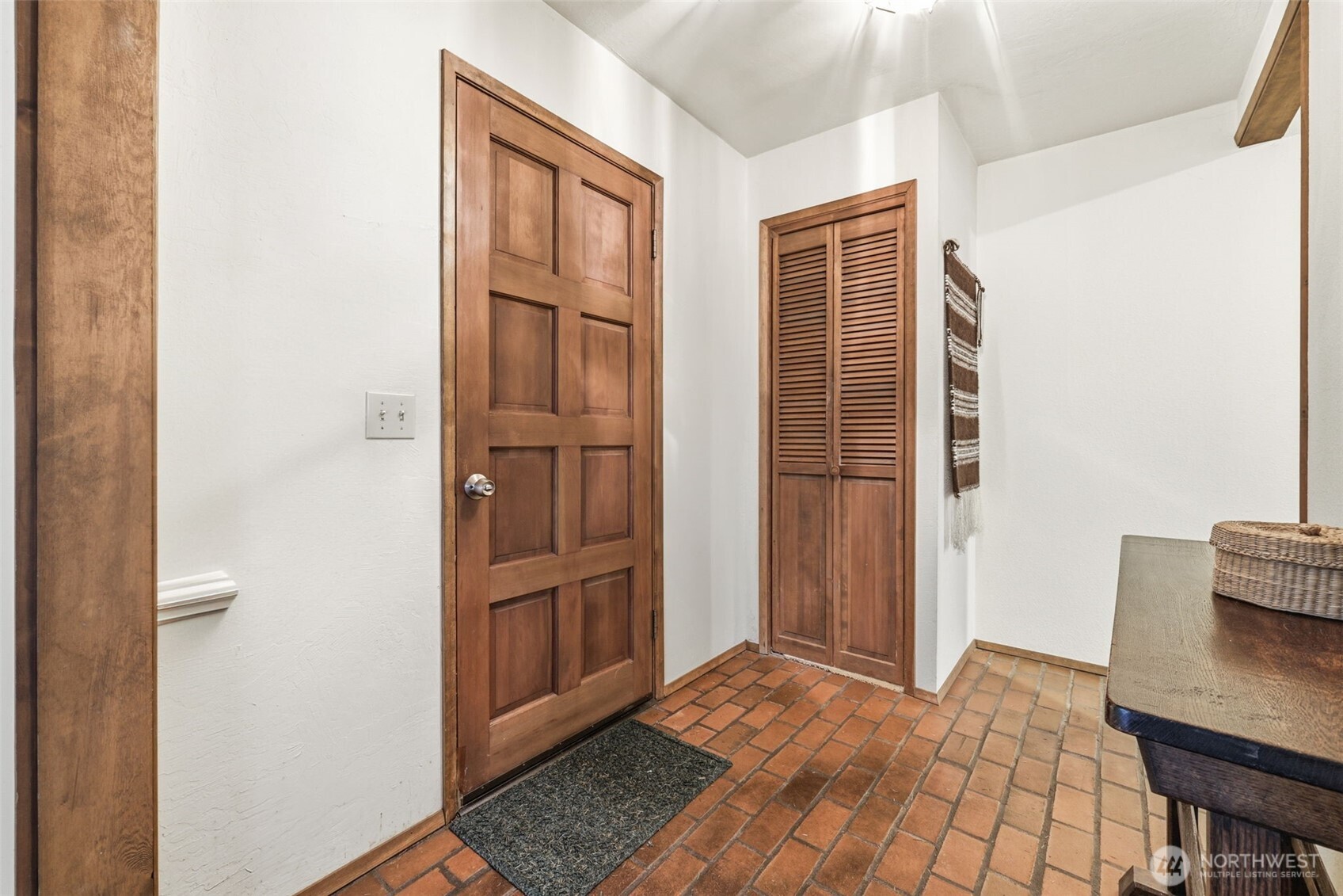 20319 92nd Avenue West Edmonds, WA 98020 - Photo 19 of 26 a view of kitchen with furniture and wooden floor