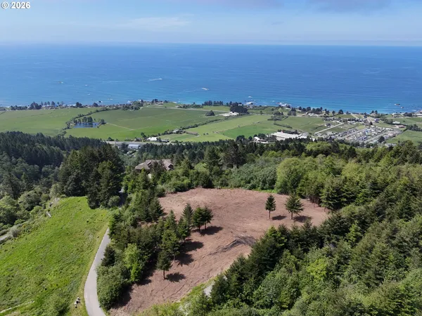 $395,000 | Mcvay Creek Road, Brookings, OR 97415