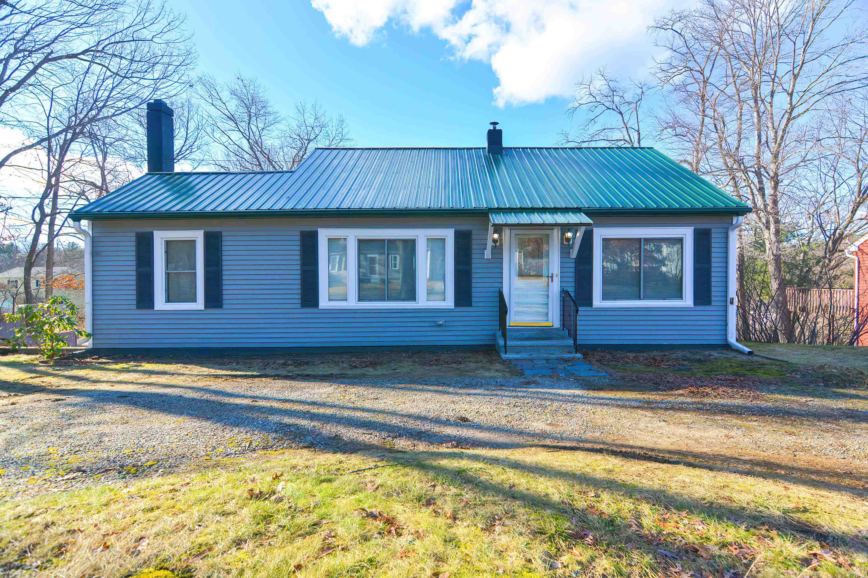 201 East Dunstable Road Nashua, NH 03062 - Photo 1 of 19