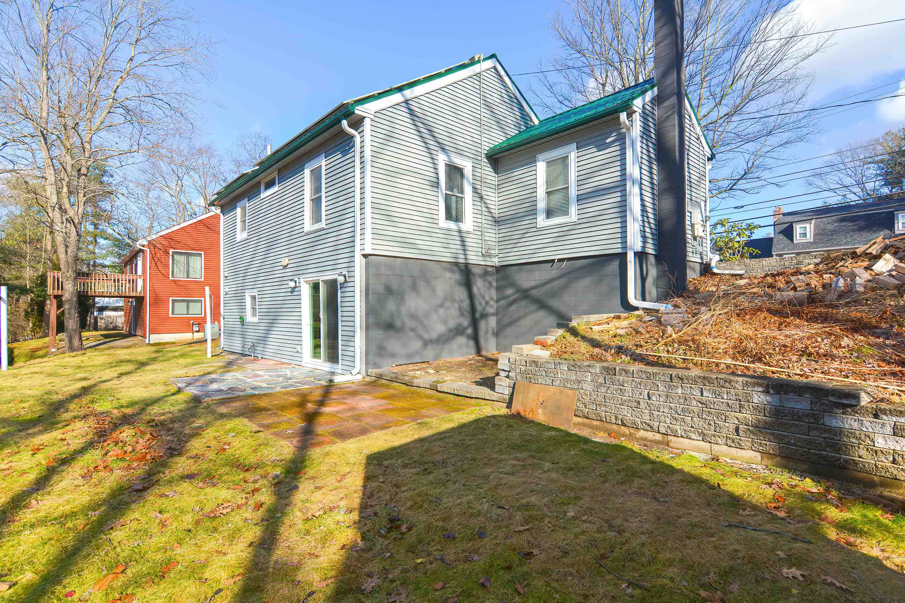 201 East Dunstable Road Nashua, NH 03062 - Photo 9 of 19