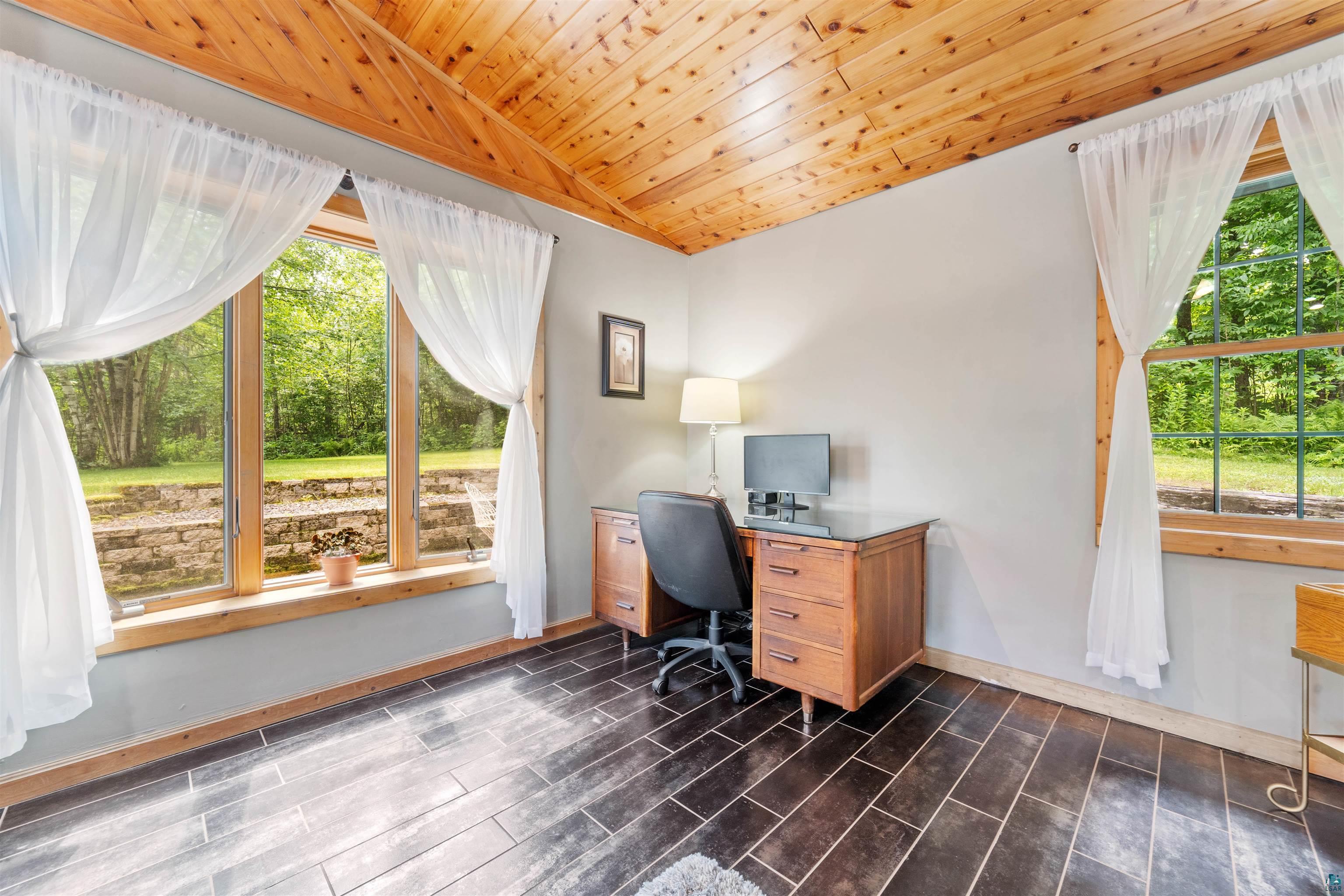 4279 Fayre Road Duluth, MN 55803 - Photo 4 of 46