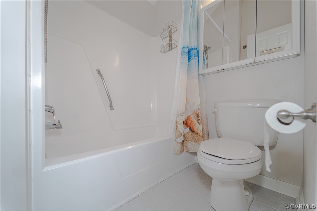 405 Harbour Point, Unit 305 Virginia Beach, VA 23451 - Photo 15 of 17