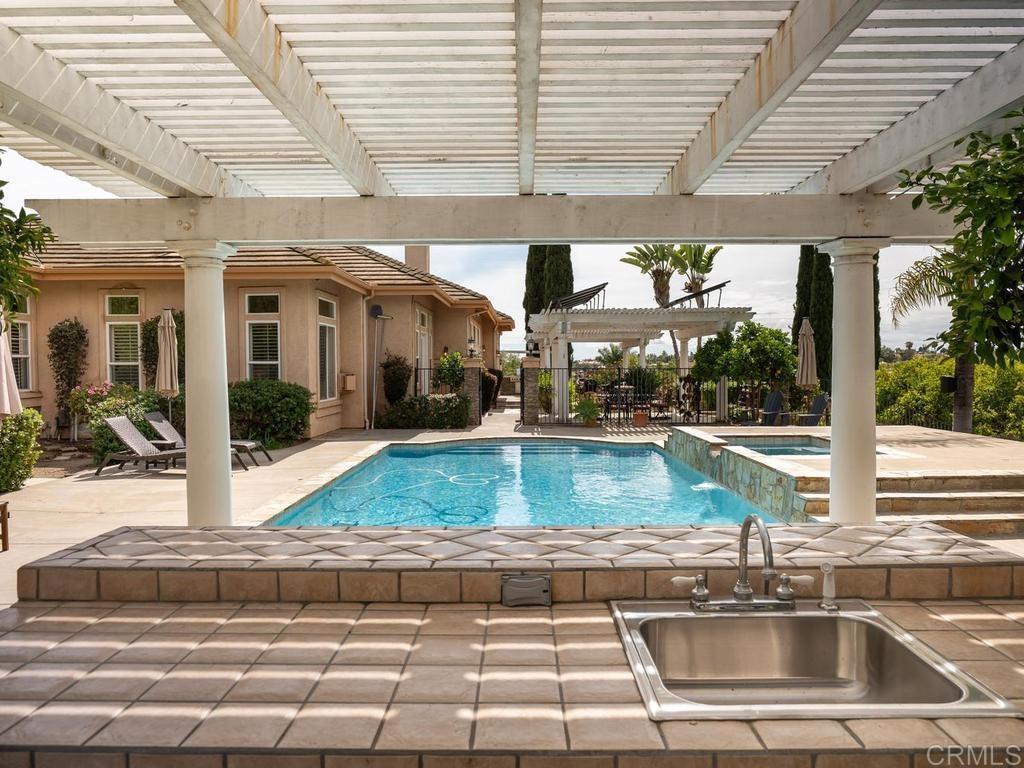 2737 Dos Lomas Fallbrook, CA 92028 - Photo 48 of 75