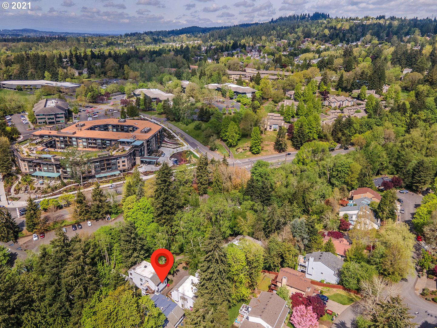 3668 Spring Lane, Unit 4B Lake Oswego, OR 97035 - Photo 2 of 32 Gallery Image 2