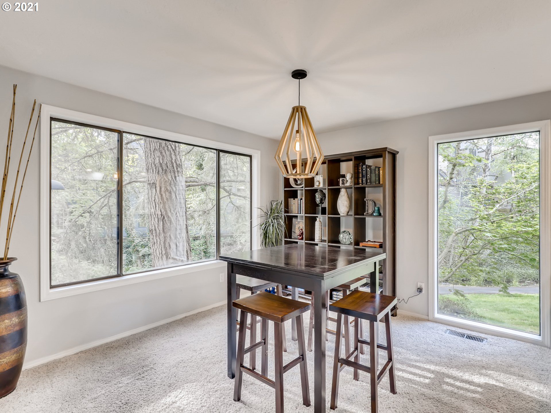 3668 Spring Lane, Unit 4B Lake Oswego, OR 97035 - Photo 14 of 32 Gallery Image 14