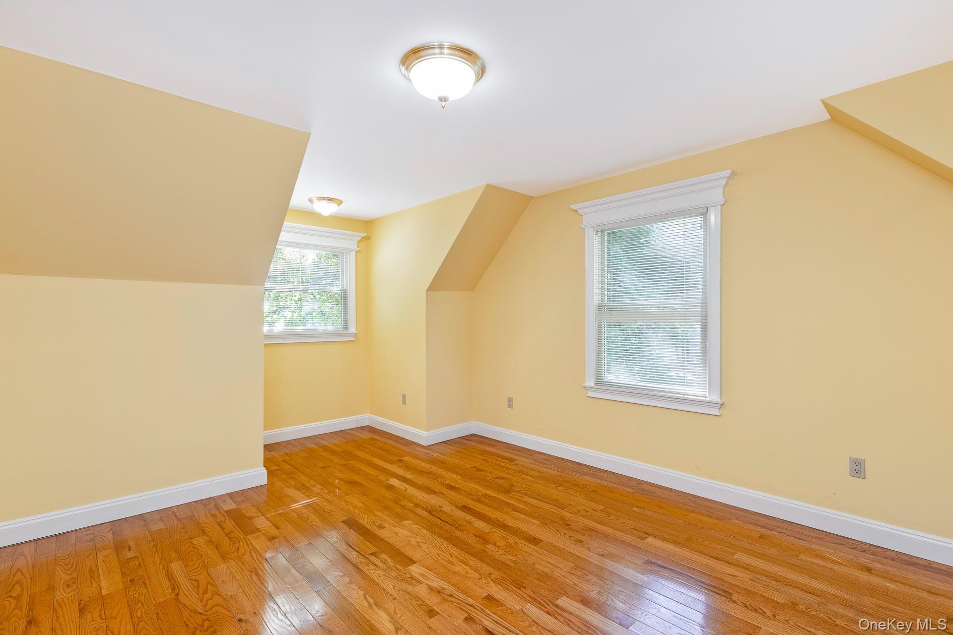 442 River Road Nissequogue, NY 11780 - Photo 13 of 20 Nicely Sized