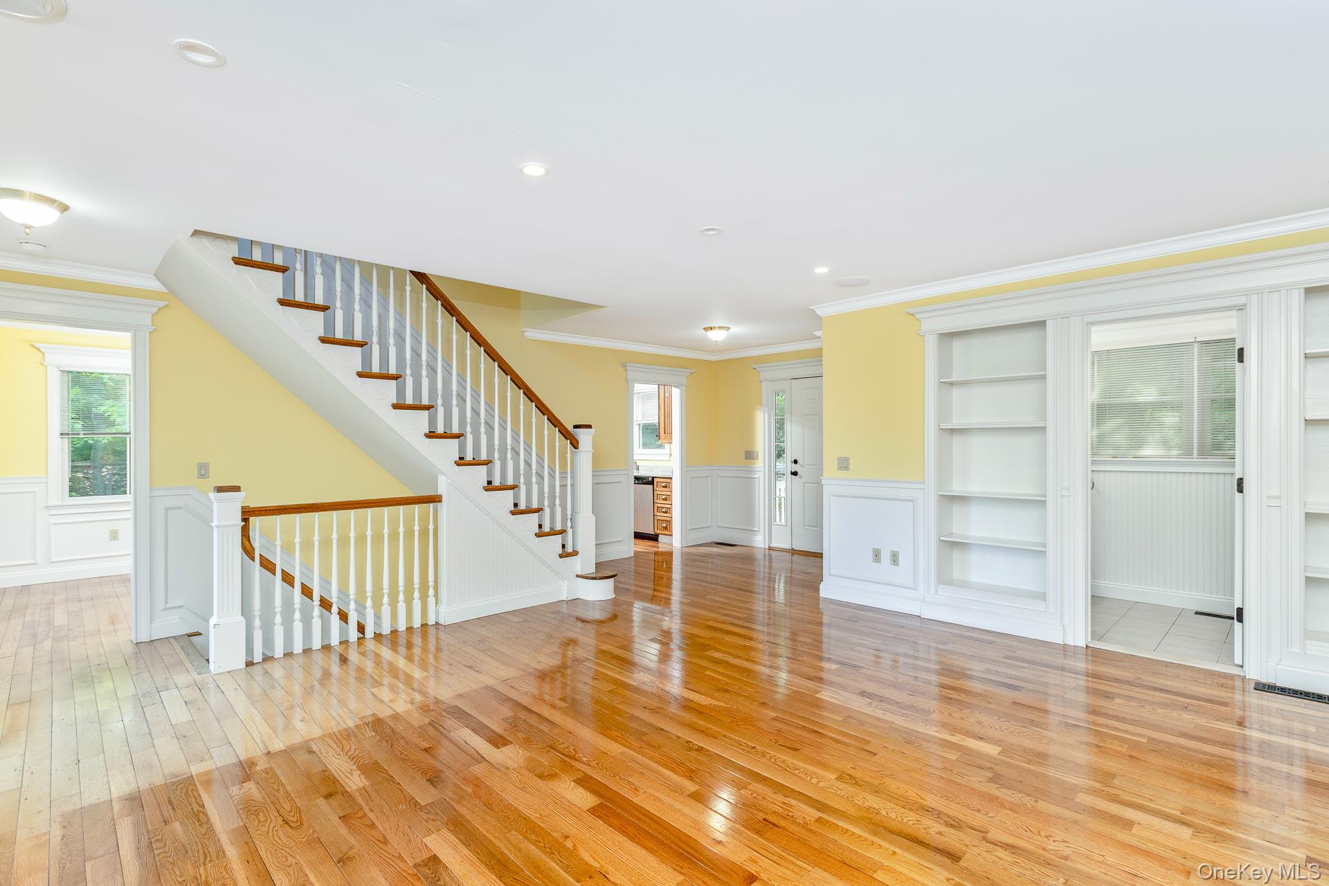 442 River Road Nissequogue, NY 11780 - Photo 4 of 20 Formal Living Room- Built in Shelving