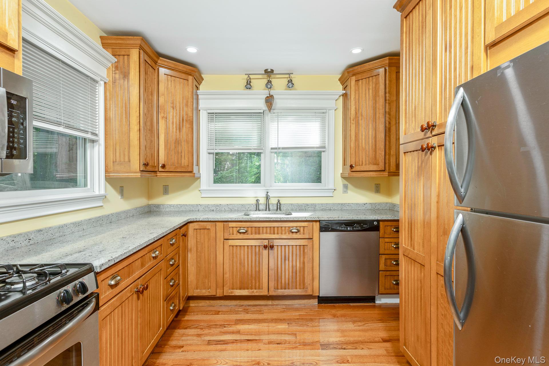 442 River Road Nissequogue, NY 11780 - Photo 9 of 20 Wood Cabinetry and Stainless Steel Appliances