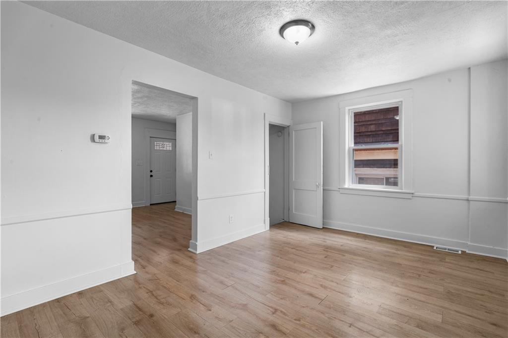 2934 Pyramid Avenue Pittsburgh, PA 15227 - Photo 6 of 21