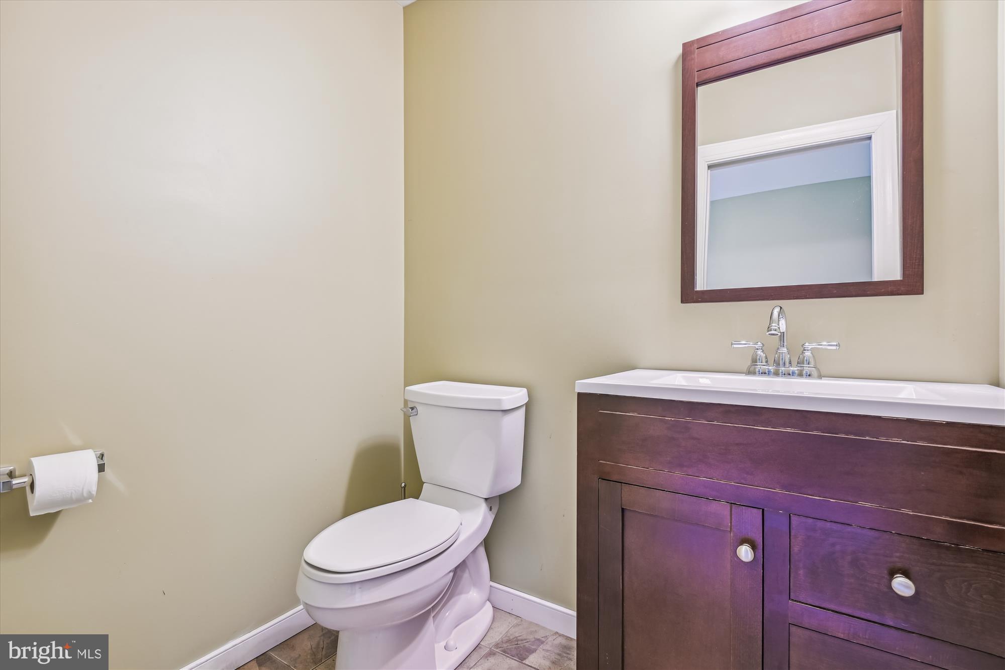2038 Green Mill Road Finksburg, MD 21048 - Photo 34 of 70 Powder Room