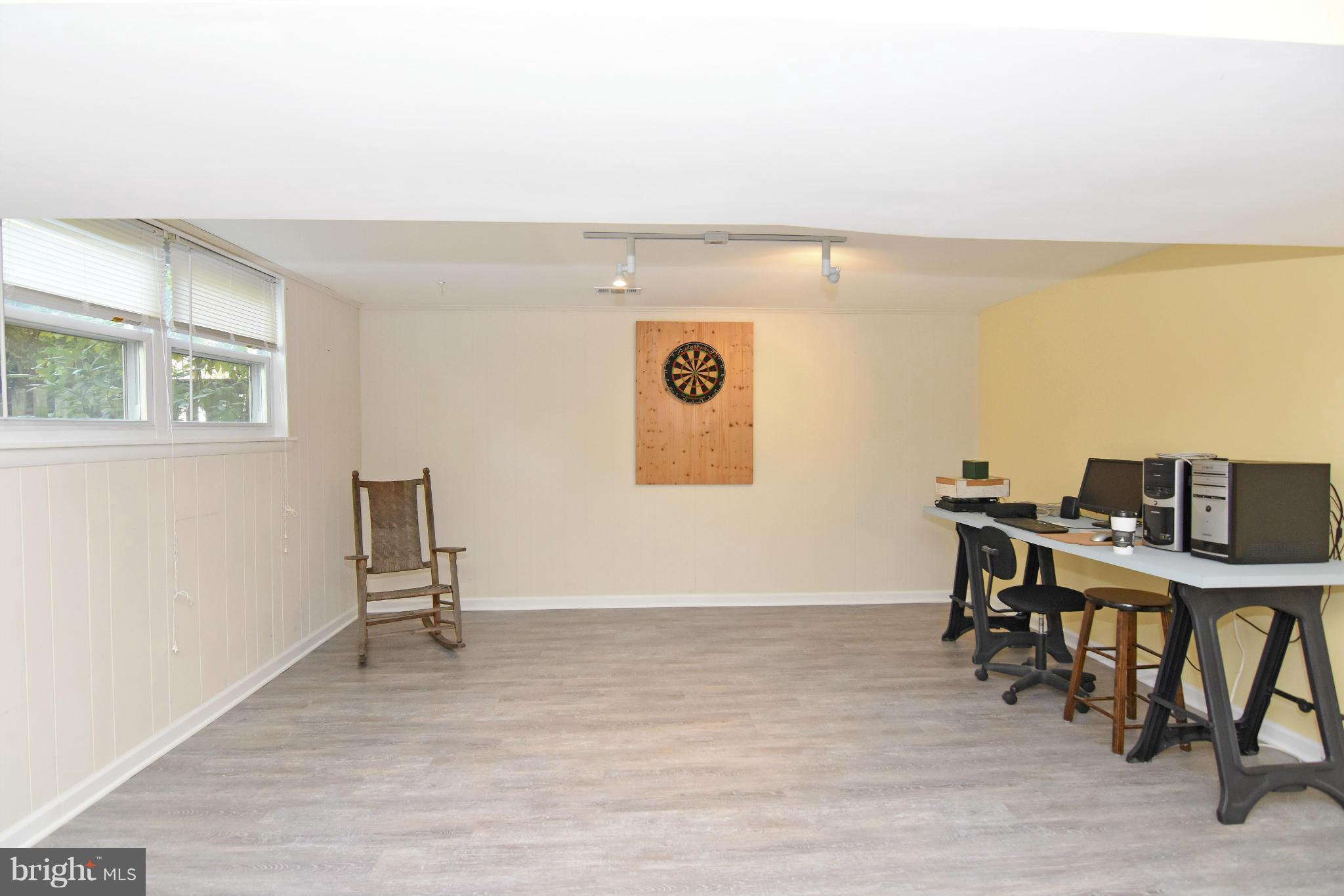 624 Edwards Road Annapolis, MD 21409 - Photo 17 of 30 Family Room