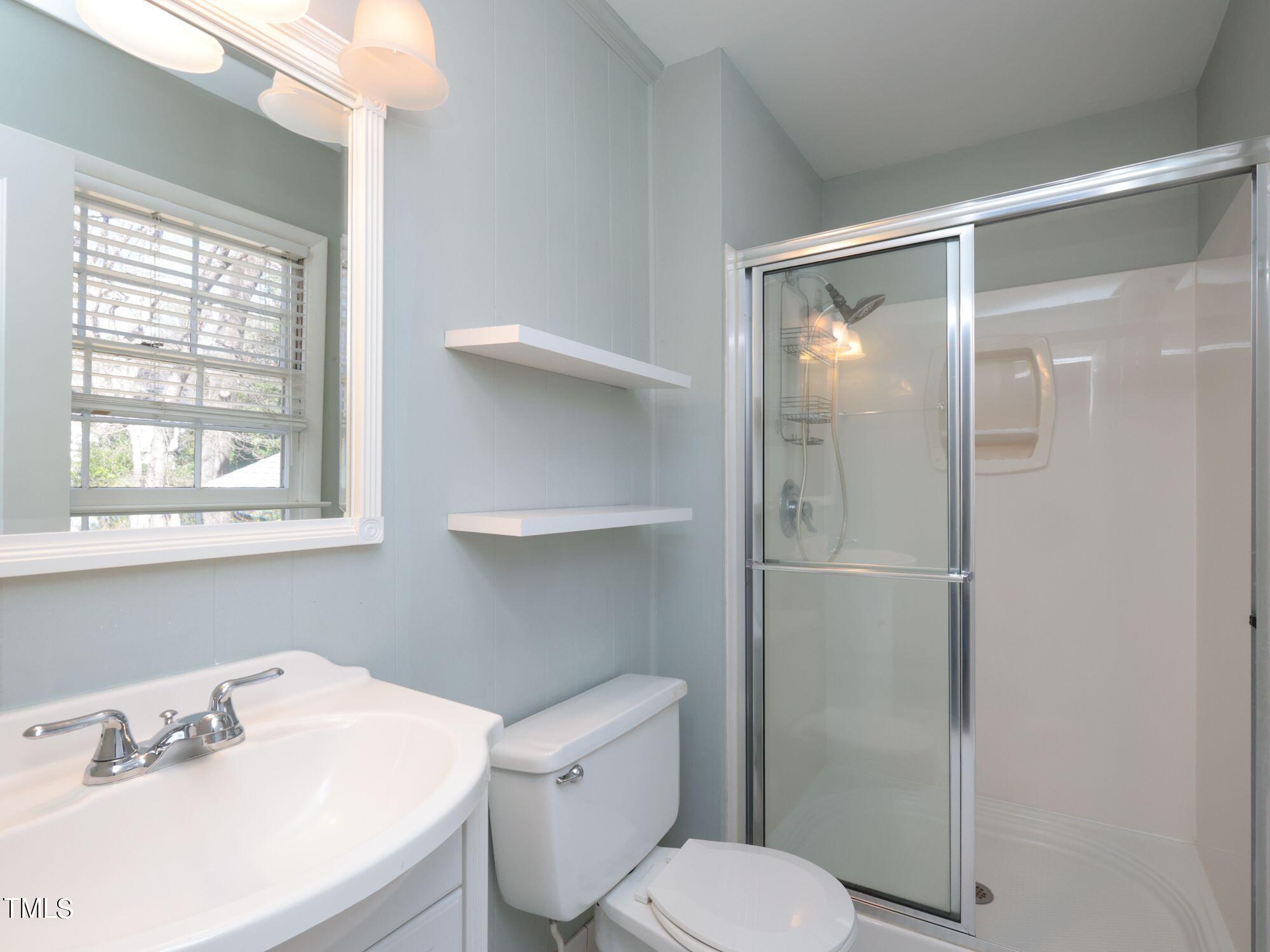 529 Harvard Street Raleigh, NC 27609 - Photo 26 of 48 H28