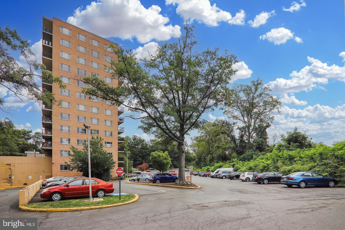 1900 Lyttonsville Road, Unit 602 Silver Spring, MD 20910 - Photo 39 of 43 a view of a street with cars