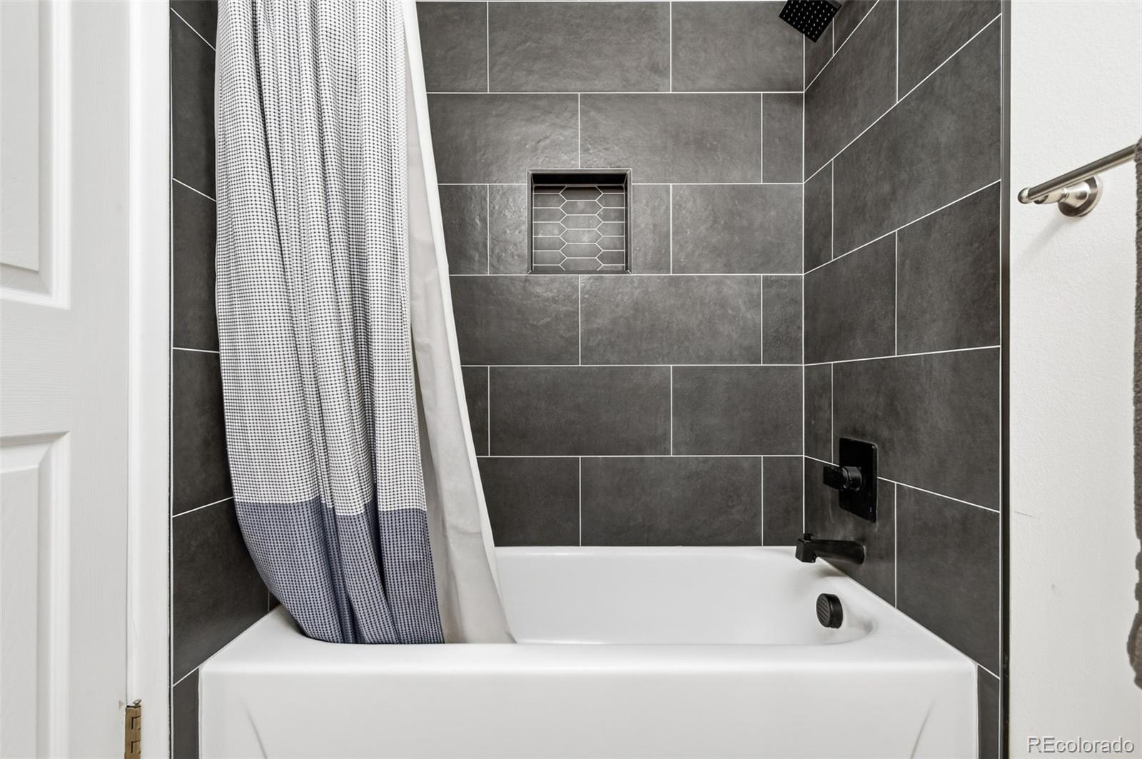 8686 Carr Loop Arvada, CO 80005 - Photo 23 of 36