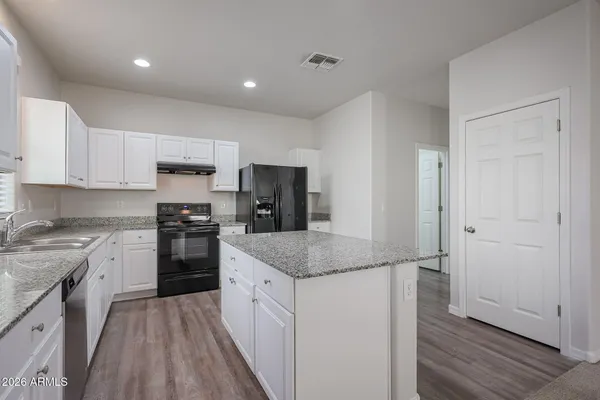 $1,895 | 5458 Fulton Street, Phoenix, AZ 85043