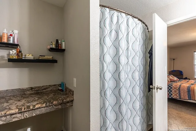 $1,600 | 7731 Saddle, Selma, TX 78154