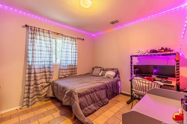 $1,600 | 7731 Saddle, Selma, TX 78154