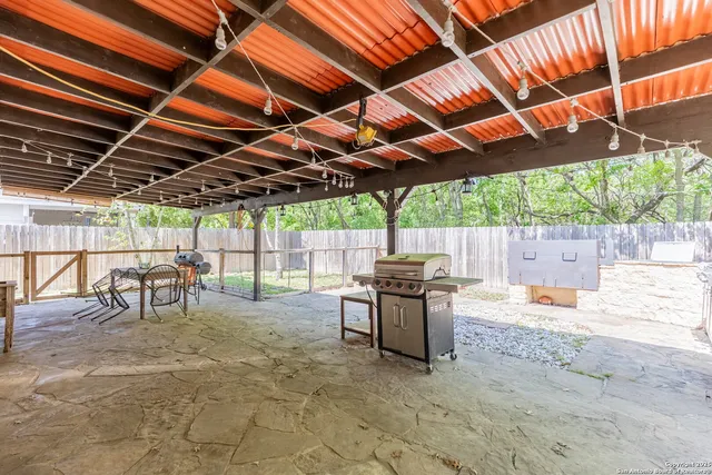 $1,600 | 7731 Saddle, Selma, TX 78154