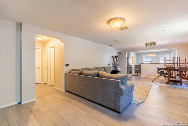 $1,600 | 7731 Saddle, Selma, TX 78154