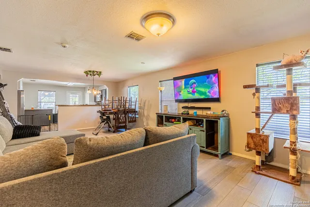 $1,600 | 7731 Saddle, Selma, TX 78154