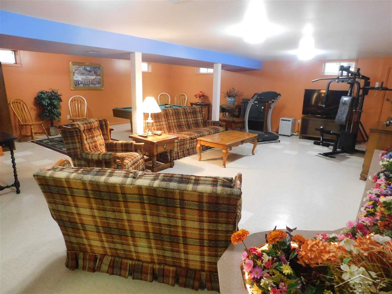 2236 South Miller Road Saginaw, MI 48609 - Photo 23 of 47 31354208-22.JPG