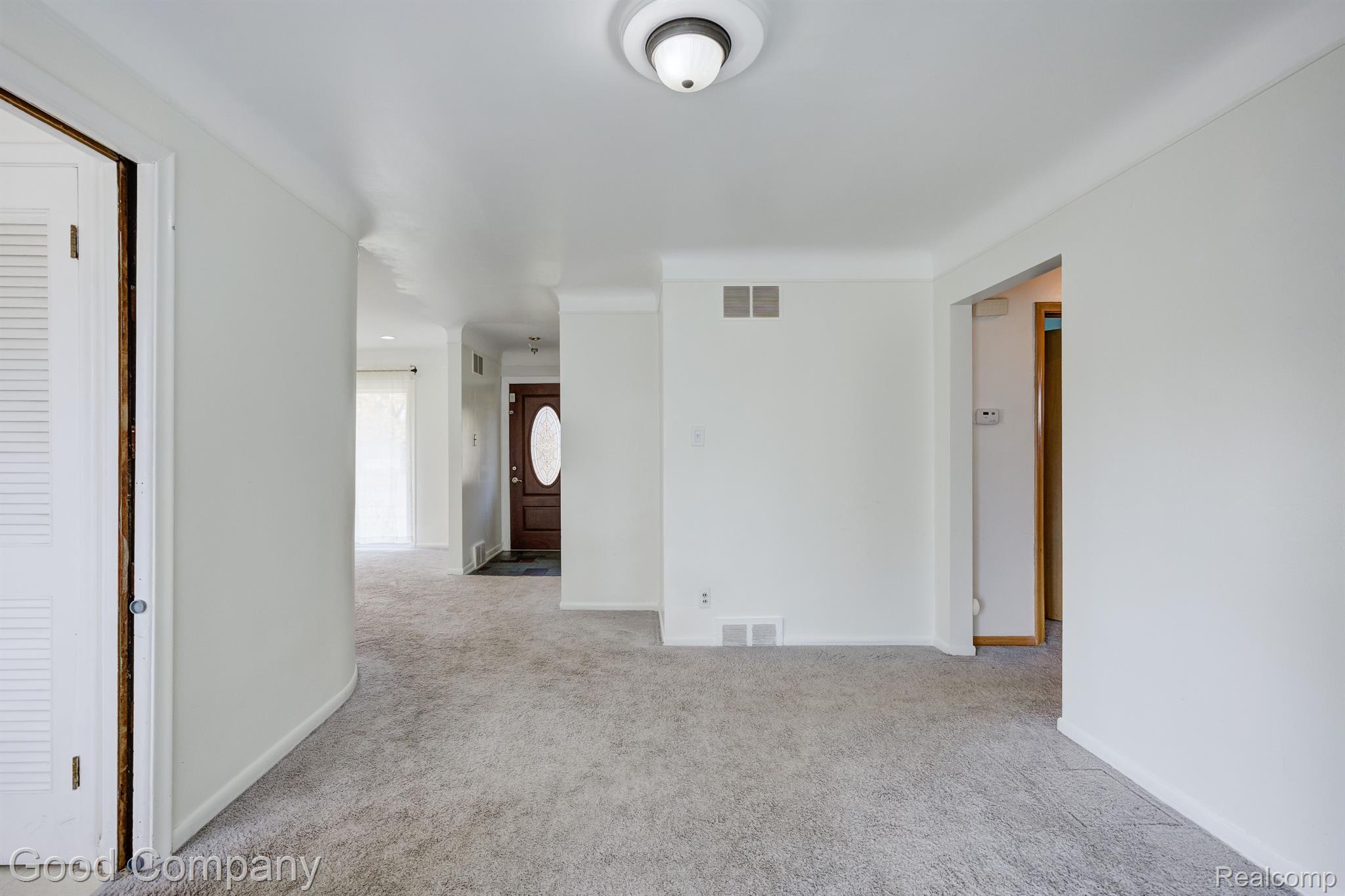 28356 Ridgebrook Road Farmington, MI 48334 - Photo 9 of 44 Gallery Image 9