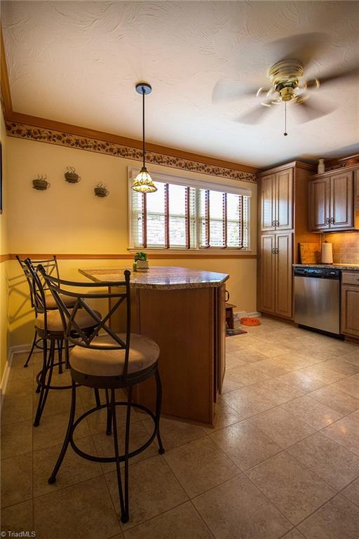 5305 Mapleton Street Clemmons, NC 27012 - Photo 5 of 19 Gallery Image 5