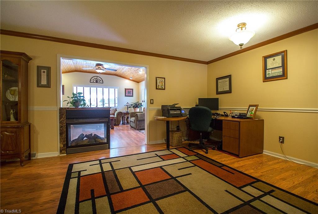 5305 Mapleton Street Clemmons, NC 27012 - Photo 7 of 19 Gallery Image 7