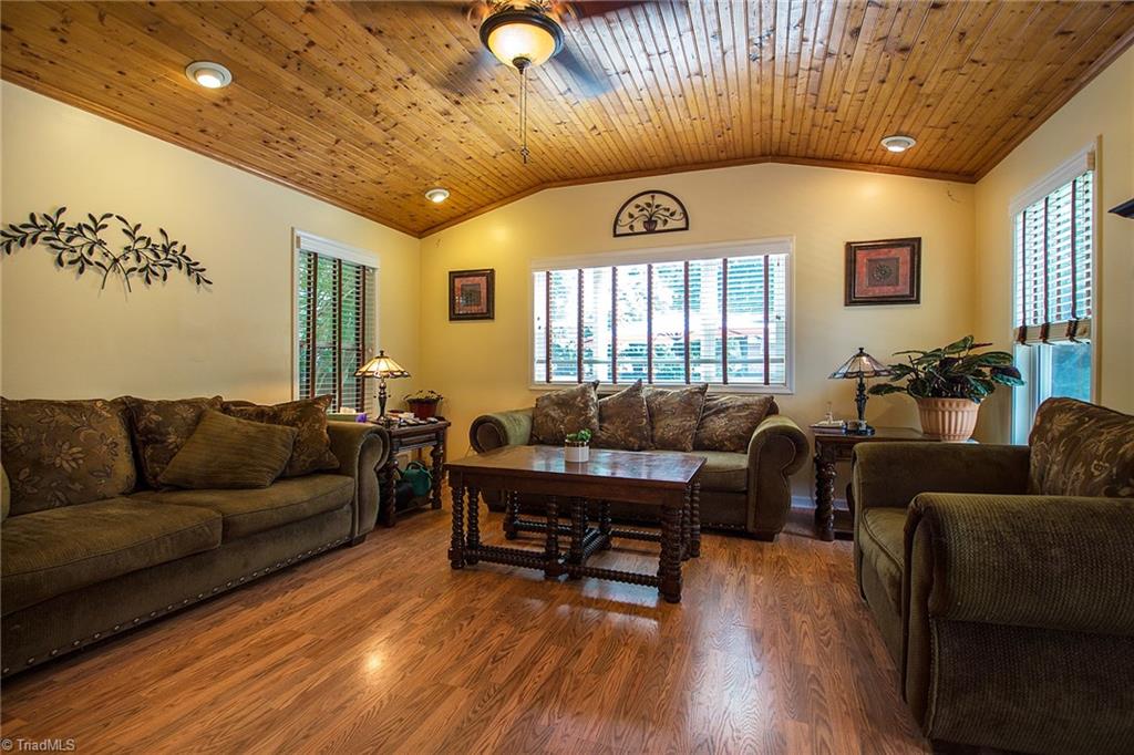 5305 Mapleton Street Clemmons, NC 27012 - Photo 8 of 19 Gallery Image 8